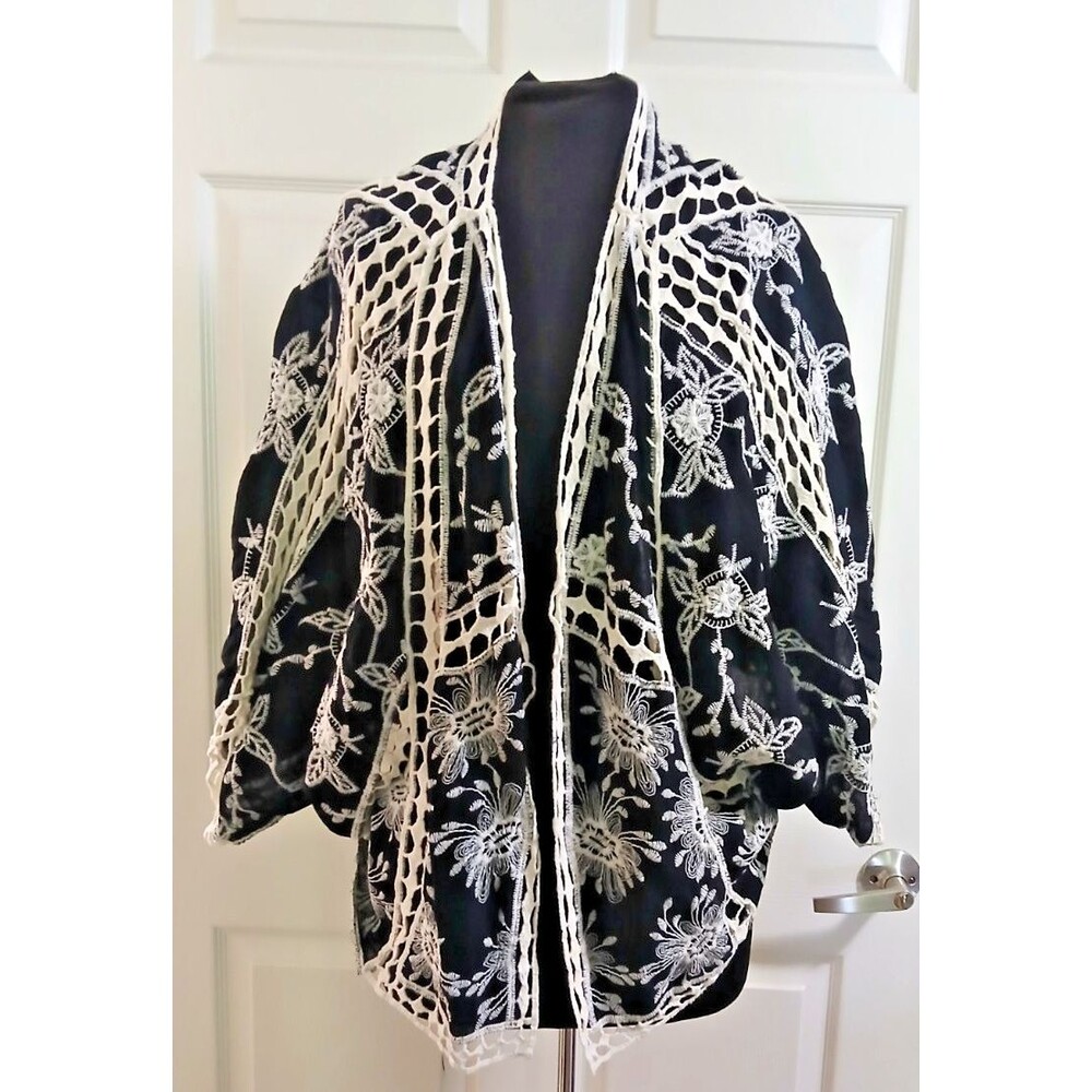 Ember Kimono Embroidered Crochet Lace Panel Kimono Beachy Voastal Boho Cover Up